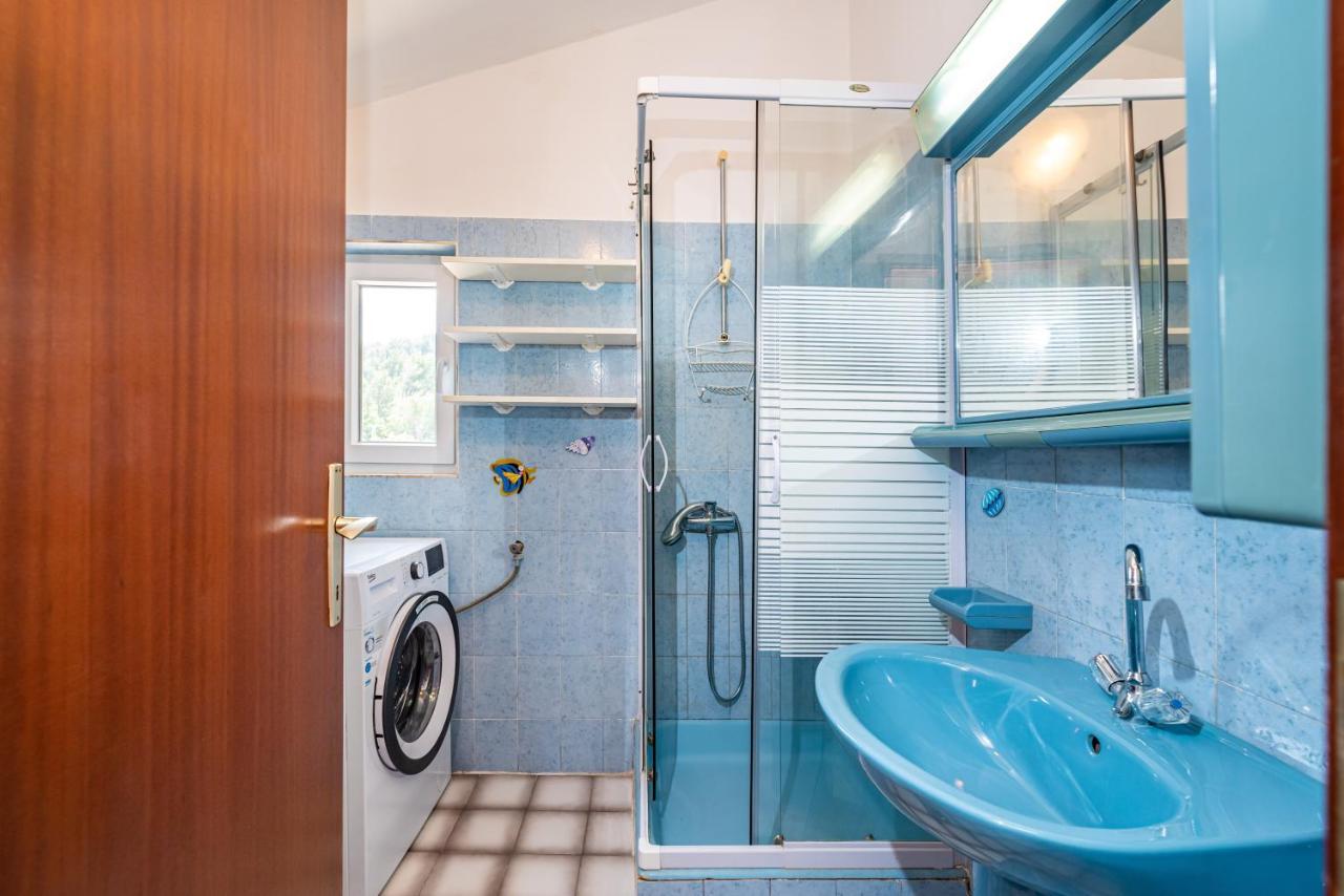 Apartment Sea And Mountain With Pool Novigrad  Luaran gambar